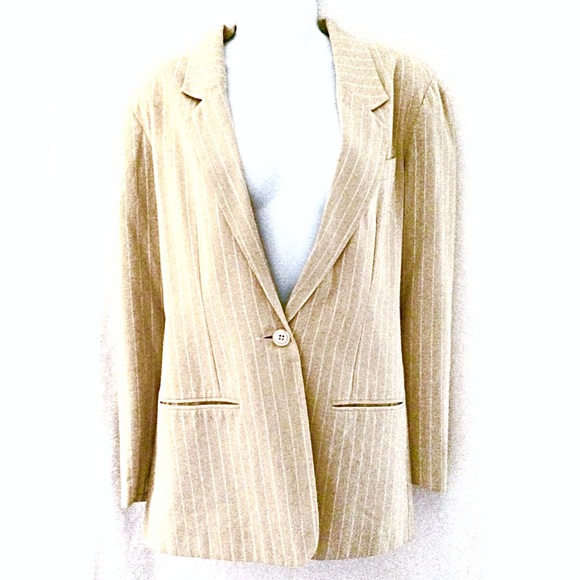 Linen Boyfriend Jackets w/ Coordinating Skirts!! - Picture 6 of 6